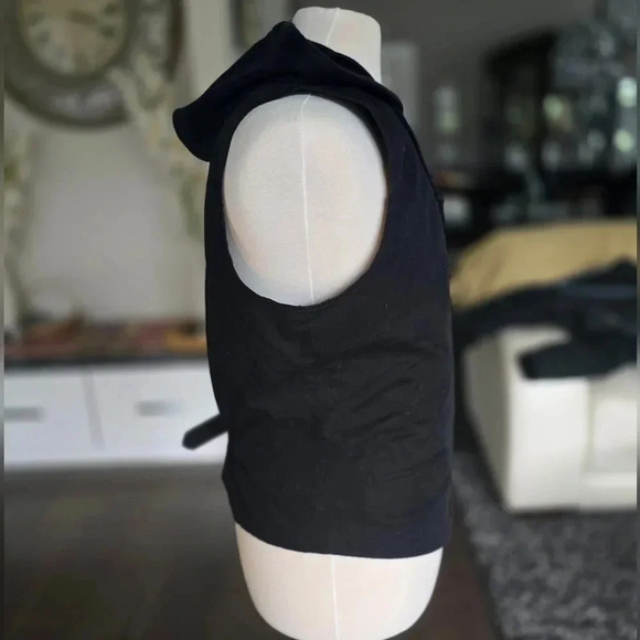 Guess Brand Black Hooded Vest - Picture 5 of 8